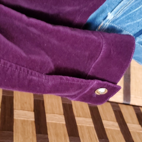 Chico's Stretch velvet like jacket - Picture 4 of 10